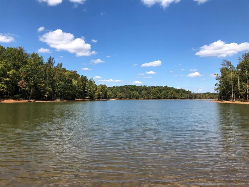 Lakefront Leisure On Kerr Lake, VA : Clarksville : Mecklenburg County : Virginia