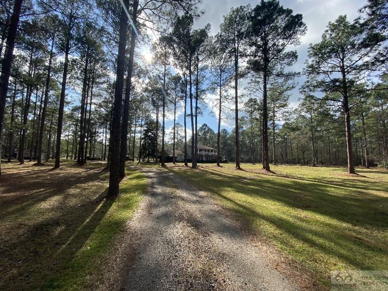 Ridgeland Country Home Estate Ranch for Sale in Ridgeland, Jasper County, South Carolina