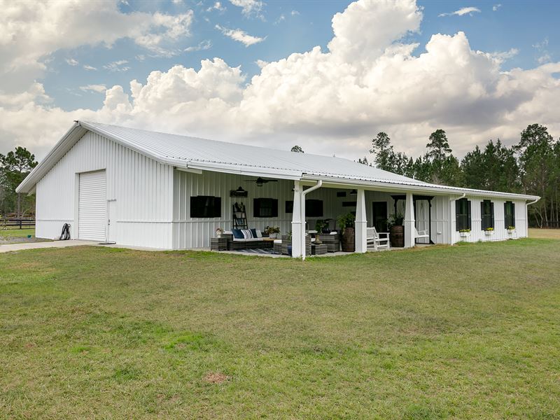Beautiful Ranch Home on 15 Acres : Jacksonville : Duval County : Florida