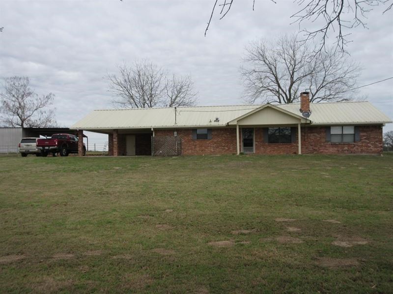 Country Home Land in East Texas : Palestine : Anderson County : Texas