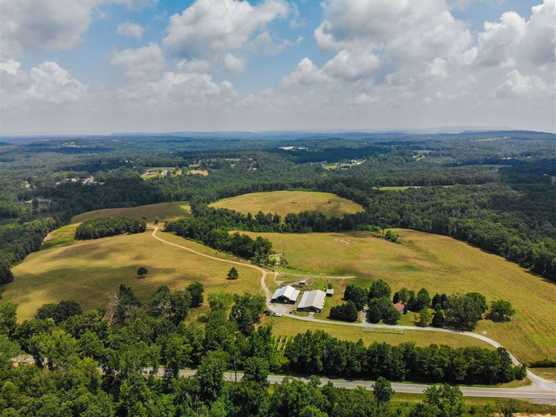 North Georgia Farm : Trenton : Dade County : Georgia