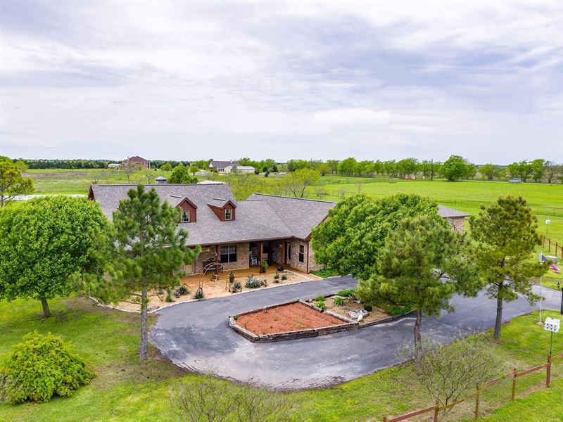 North Texas Country Home Terrell Ranch for Sale in Terrell, Kaufman