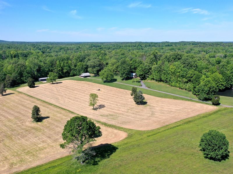 Country Home, Log Barn Land Rowan Ranch for Sale in Woodleaf, Rowan