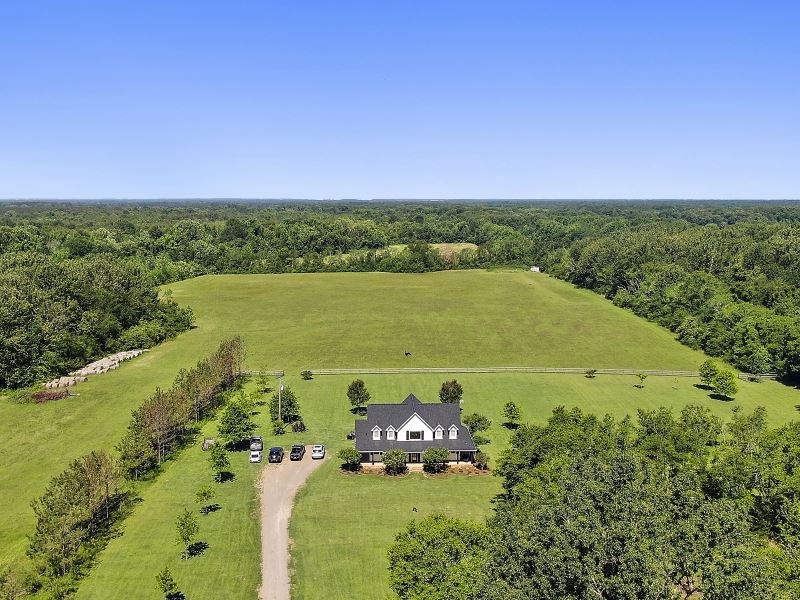 25 Acres with A Home in Madison Cou : Canton : Madison County : Mississippi