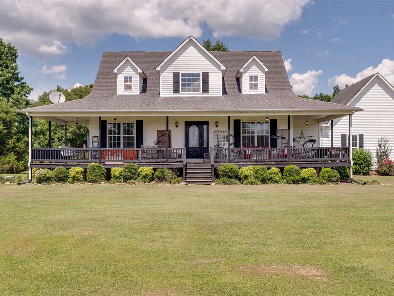 Middle Tennessee Country Home : Hohenwald : Lewis County : Tennessee