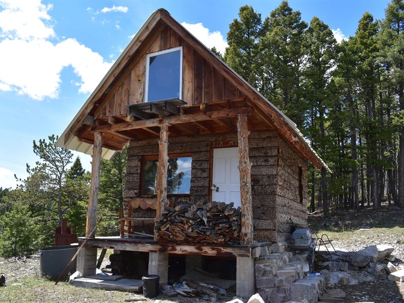 Tiny Cabin with Acreage and View, Ranch for Sale in Montana, 246303