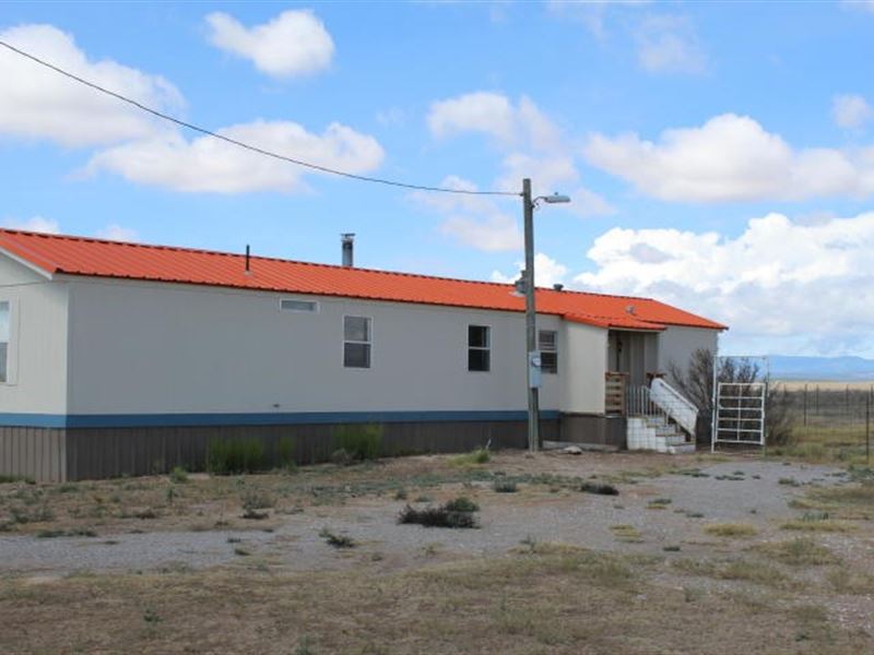 20 Acres Torrance County Home Ranch for Sale in Estancia, Torrance County, New Mexico