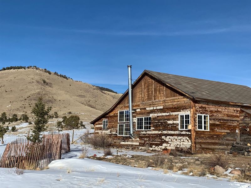 OffGrid, Sustainable, Horse Ranch for Sale in Cotopaxi, Fremont