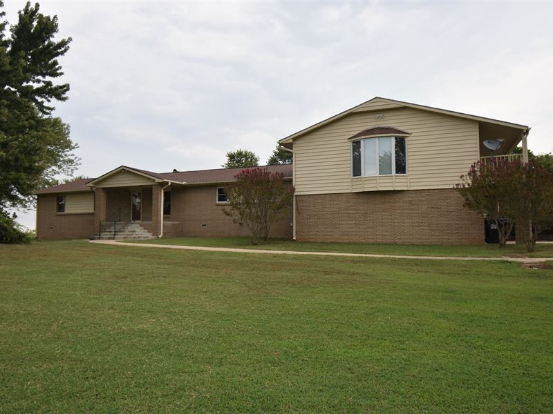 Premier Country Home, Ranch for Sale in Oklahoma, 252278 RANCHFLIP