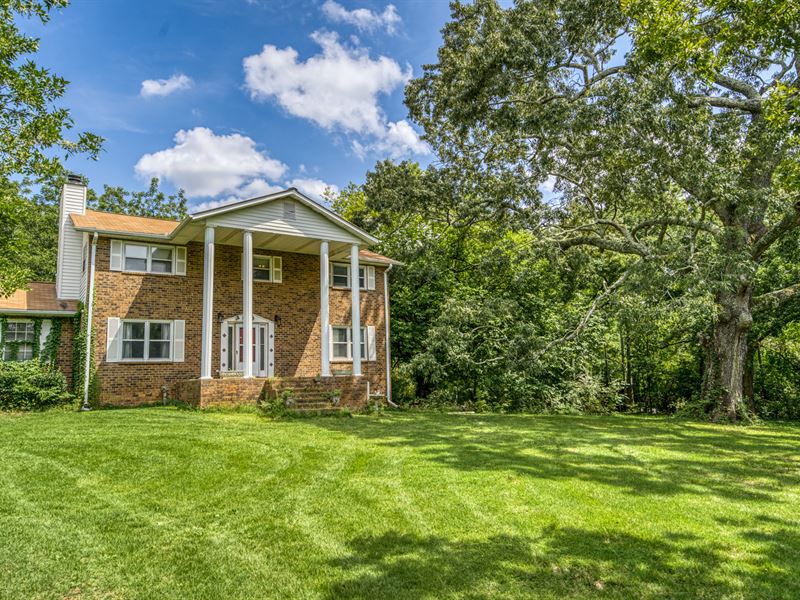 Brick Home, Basement on 21 Acres Ranch for Sale in Conyers, Rockdale