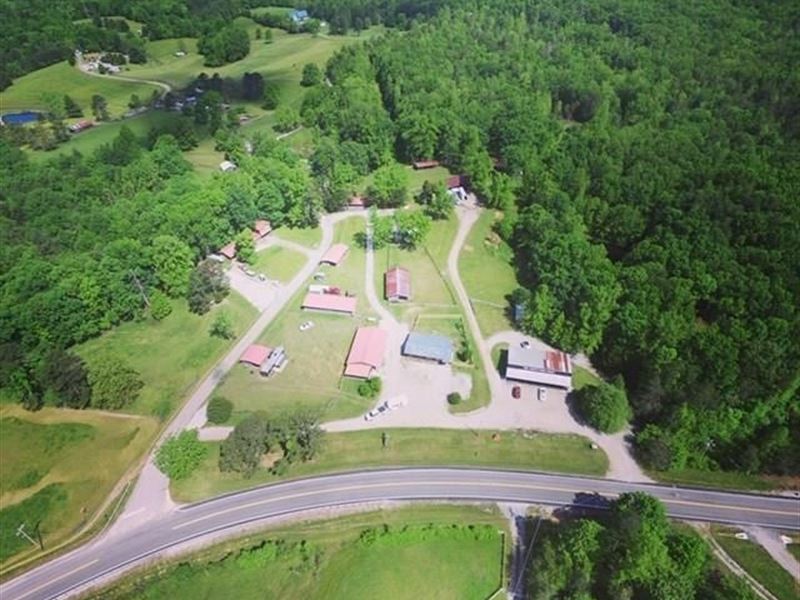 Big South Fork Lodge & Horse : Jamestown : Fentress County : Tennessee