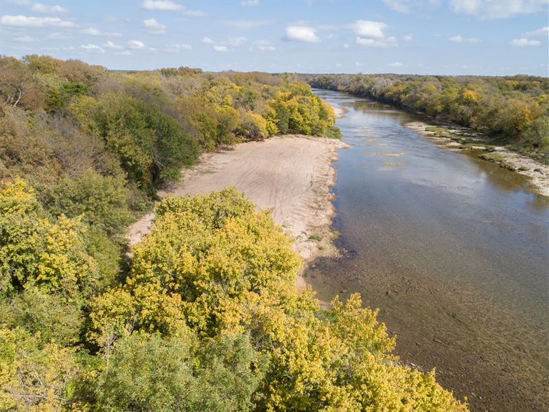 Brazos River, Live Water, Ranch : China Springs : McLennan County : Texas