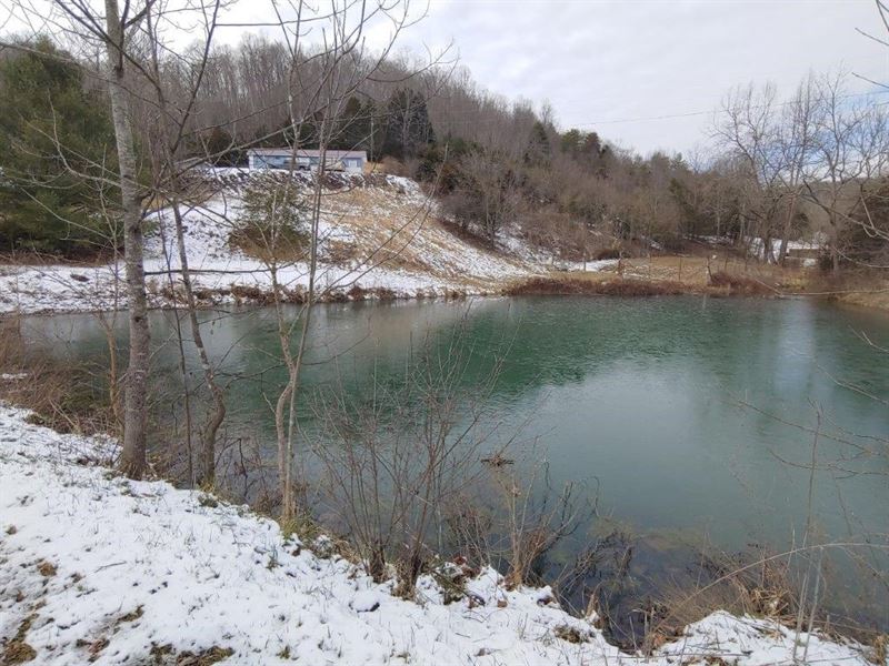Country Home in Shawsville VA : Shawsville : Montgomery County : Virginia