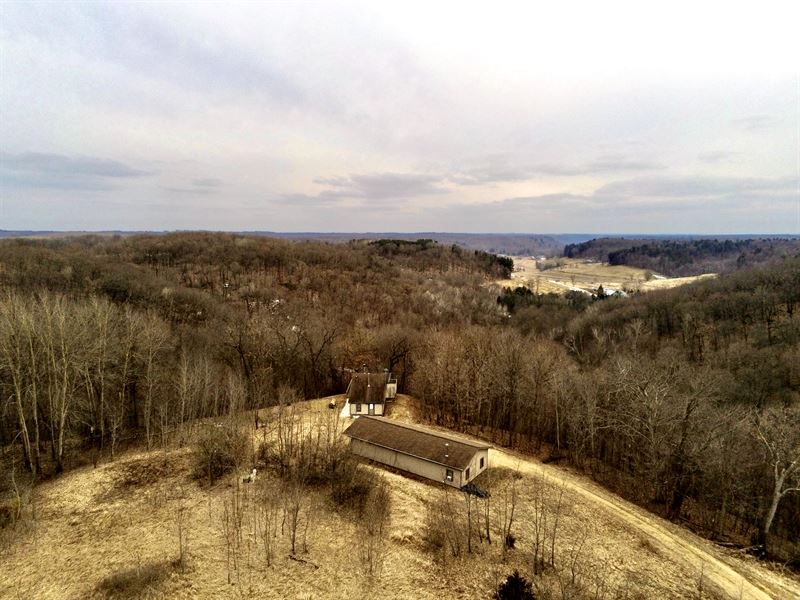 Home in Vernon County : Hillsboro : Vernon County : Wisconsin