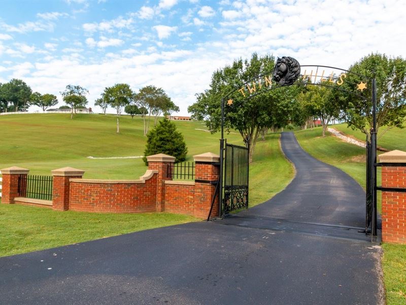 Tennessee Estate Farm Land & Guest : Columbia : Maury County : Tennessee