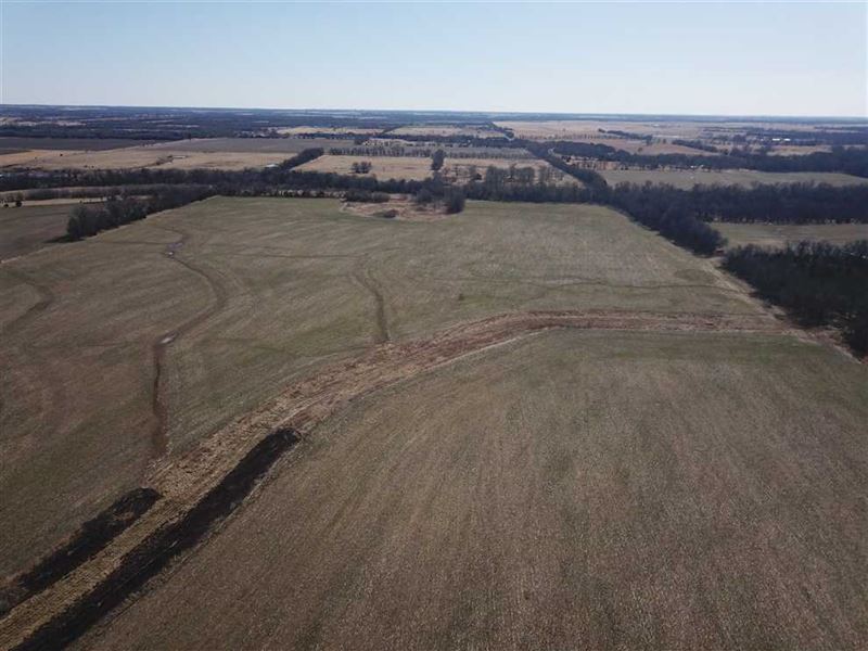 156 Acres Tillable-Pasture-Creek : Angola : Labette County : Kansas