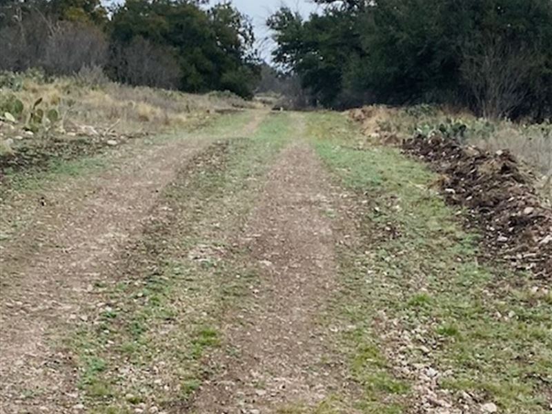 Sawmill Flats, Lot 28 : Rocksprings : Edwards County : Texas