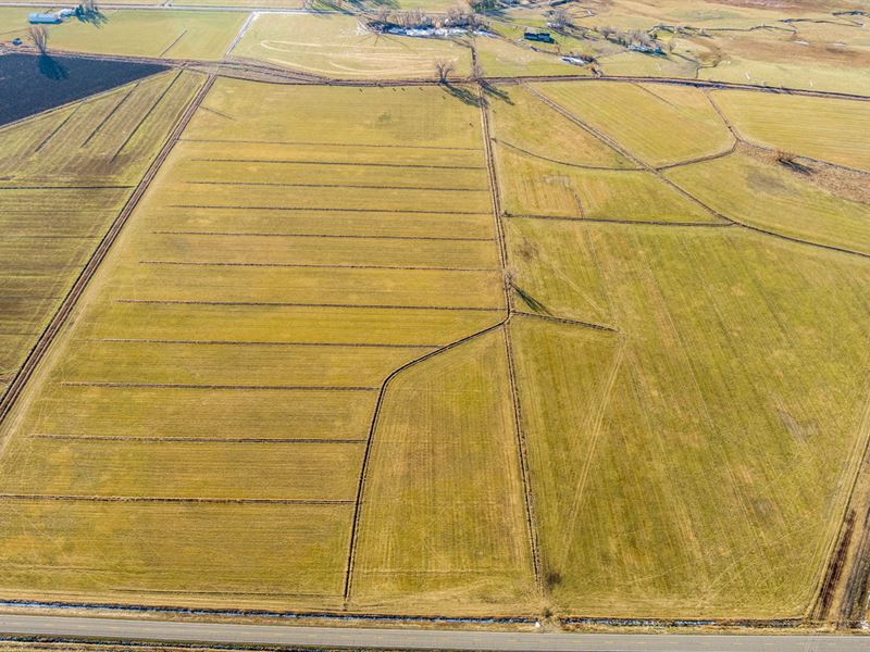 Irrigated Acreage Close to Billings : Billings : Yellowstone County : Montana
