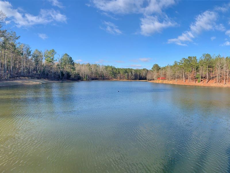 Wallace Lake and Cabin : Maplesville : Chilton County : Alabama