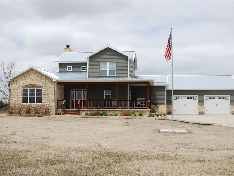 Custom Home, Shop and Garage : Hays : Ellis County : Kansas