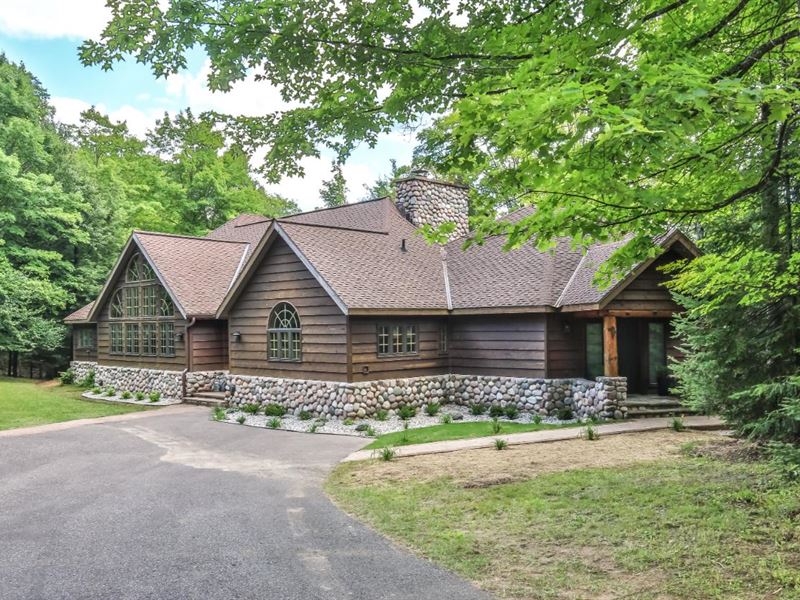 Presque Isle Lake Home : Presque Isle : Vilas County : Wisconsin