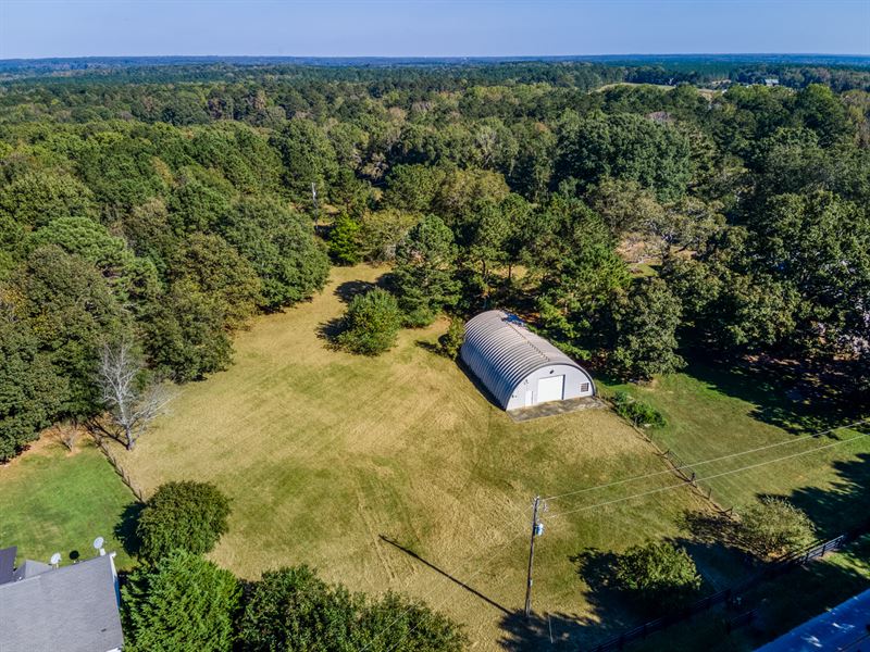 10+ Acre Retreat at Indian Creek : Madison : Morgan County : Georgia