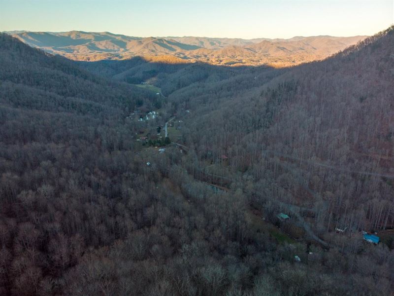139 Acres in Beautiful Conleys : Bryson City : Swain County : North Carolina