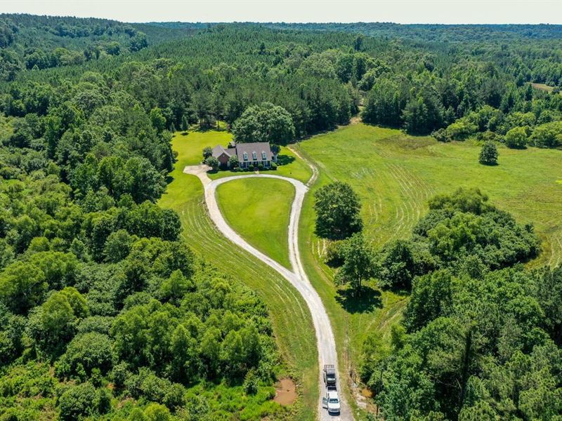 Beautiful 3,000 sq Ft. Home on 100 : Selma : Dallas County : Alabama