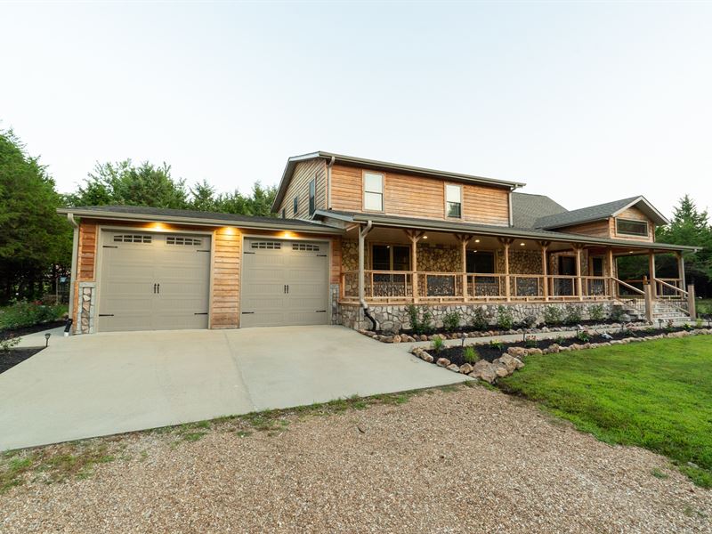 Ozark Mountain Hideaway : Iberia : Miller County : Missouri