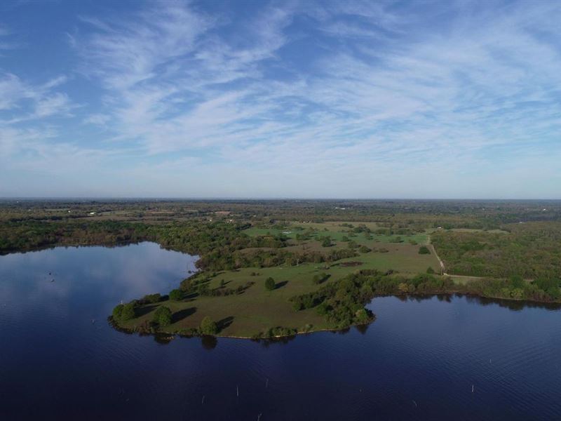 The Peninsula on Lake Fork : Emory : Rains County : Texas
