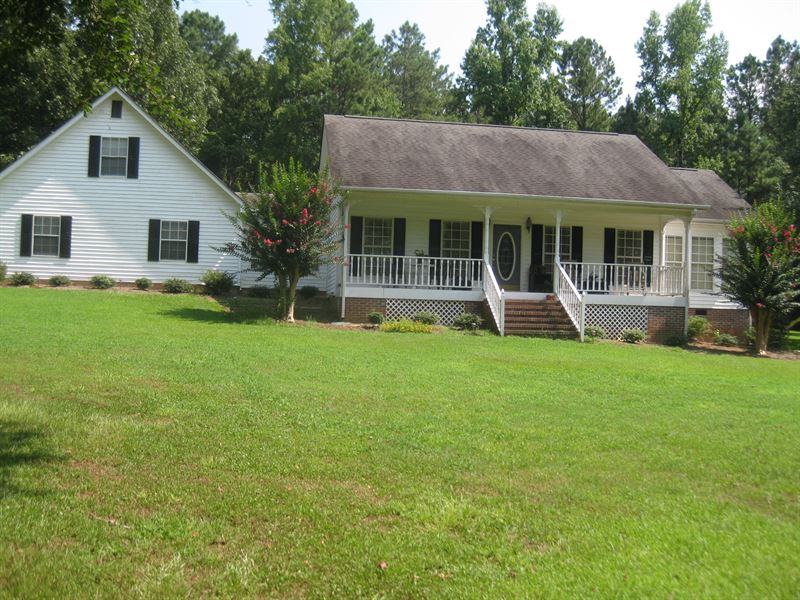 Beautiful Farm with Pond : Woodbury : Meriwether County : Georgia