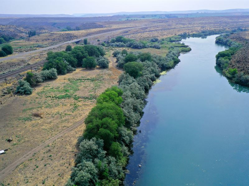 King Hill Waterfront Haven : King Hill : Elmore County : Idaho