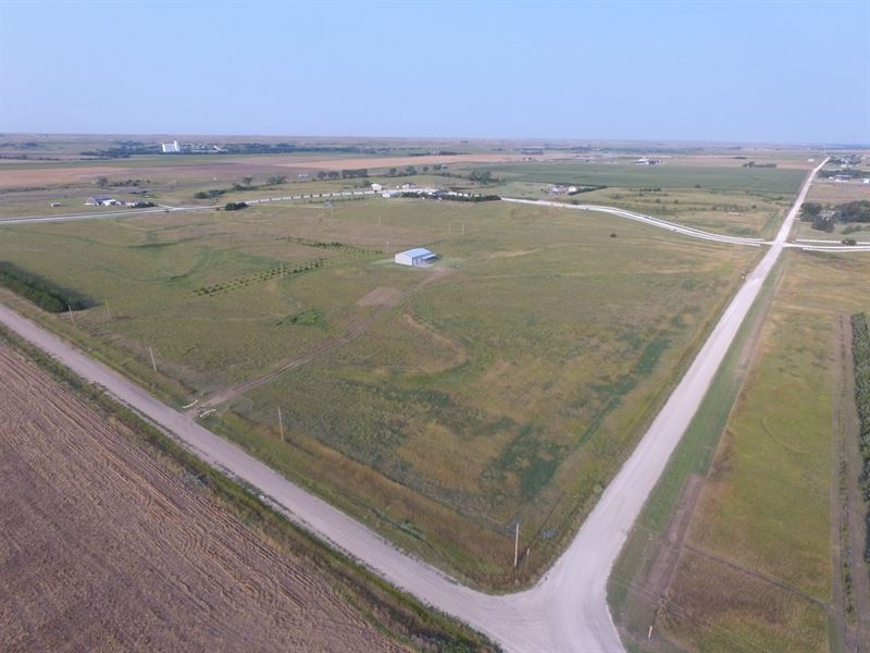 Limestone Acres, Block 2 Lot 1 : Hays : Ellis County : Kansas