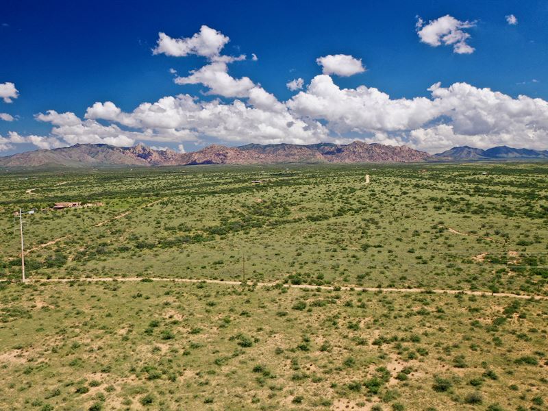 35 Acre Dragoon Mountain Ranch : Saint David : Cochise County : Arizona