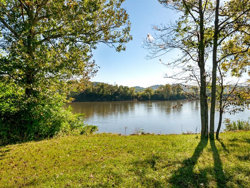 12 Acres on The Cumberland River : Nashville : Davidson County : Tennessee