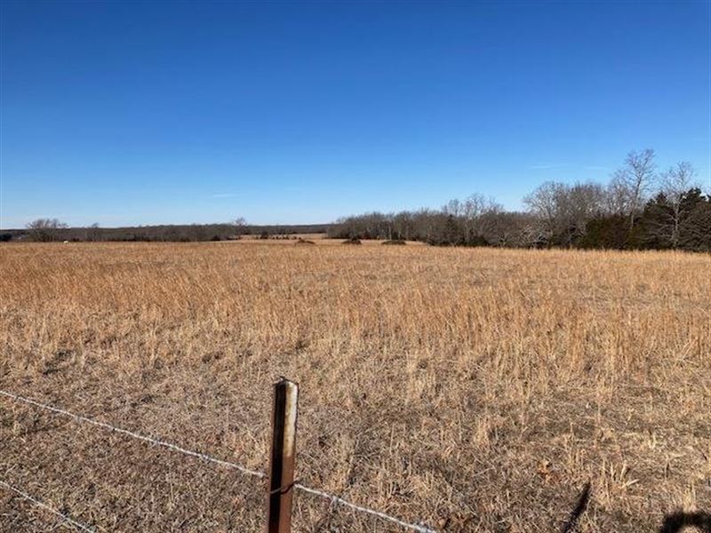Hunt Property with US Hwy 54 and CR : Hermitage : Hickory County : Missouri