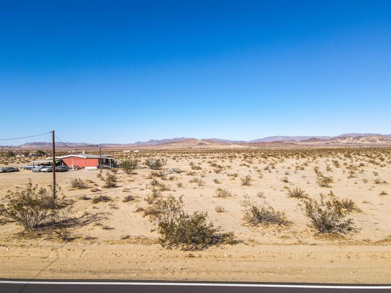 Huge Desert Land, Paved Road : Twentynine Palms : San Bernardino County : California