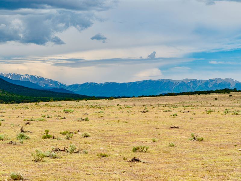 Mountain Views Near National Forest : Gardner : Huerfano County : Colorado