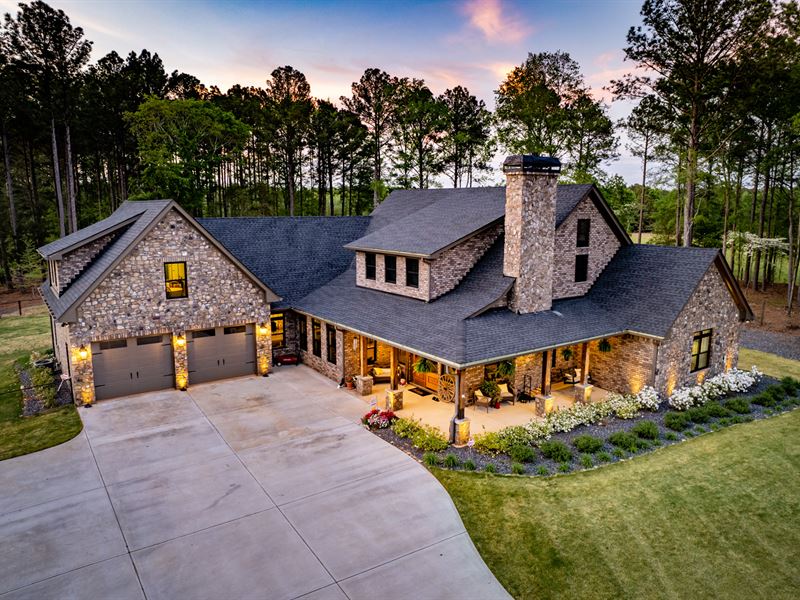 Beautiful Home on 56+ Acres : Madison : Morgan County : Georgia