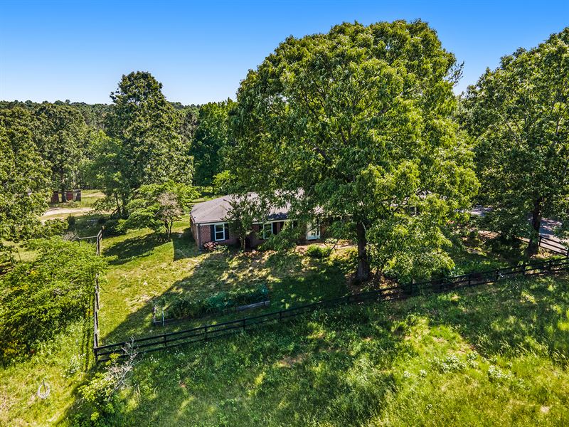 21 Acre Horse Farm with Barn : Douglasville : Douglas County : Georgia
