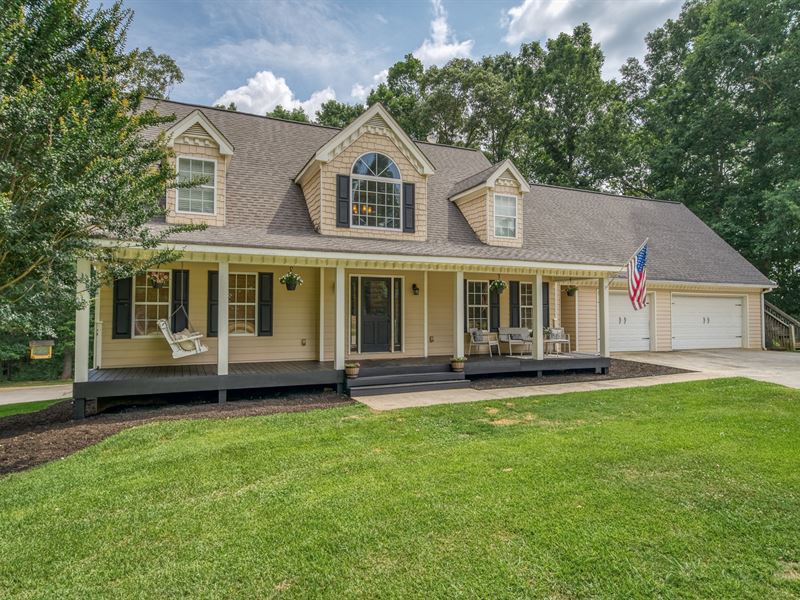 Private Custom Home on 10+ Acres : Oxford : Walton County : Georgia