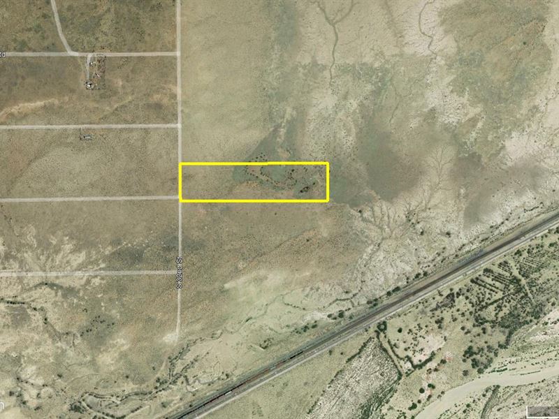 Near Petrified Forest : Sun Valley : Navajo County : Arizona