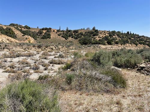 Beautiful Acreage, Great Potential : Lebec : Kern County : California