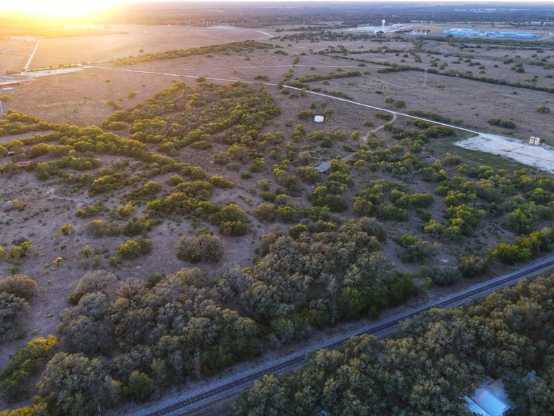 59.29 Acres in Cuero, Texas : Cuero : Dewitt County : Texas