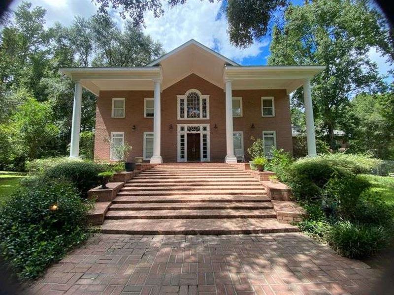 Magnificent Large Home on 41 Acres, Ranch Auction in 331198