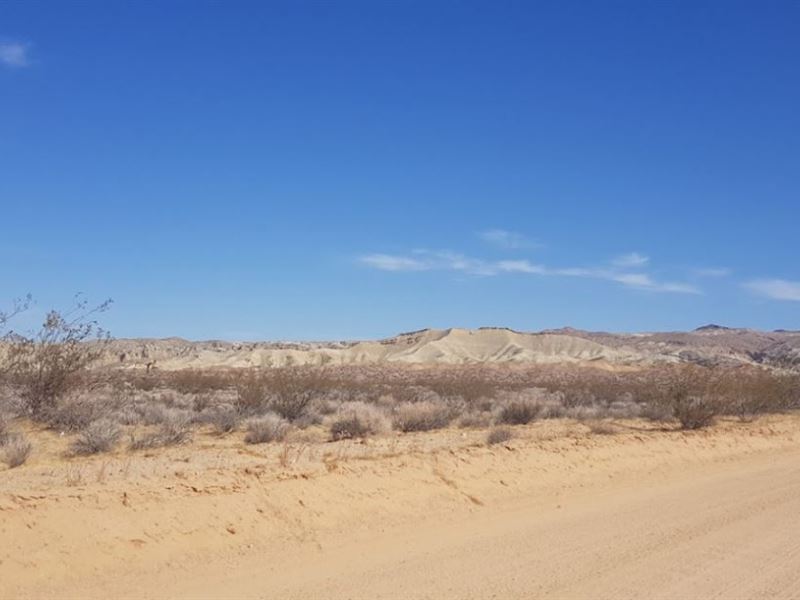 20 Acres in San Bernardino County : Apple Valley : San Bernardino County : California