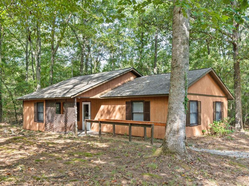 Ranch Home Full of Potential : Madison : Morgan County : Georgia