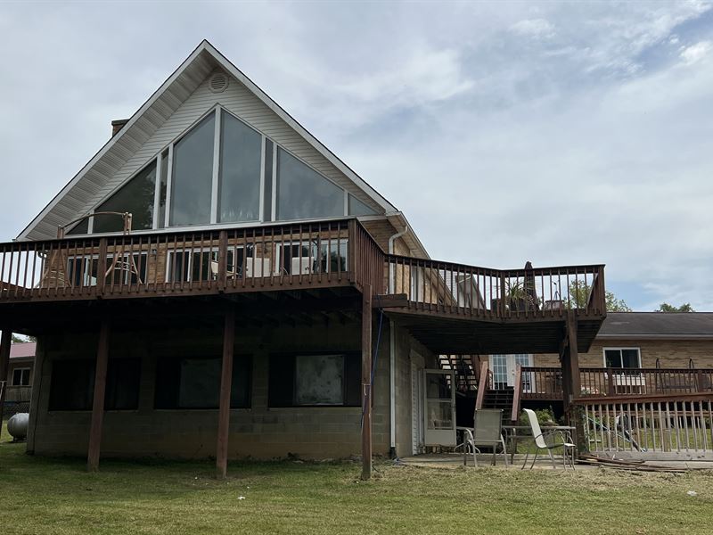 13 Bedroom, 7 Bath on 62 Acres : Waverly : Pike County : Ohio