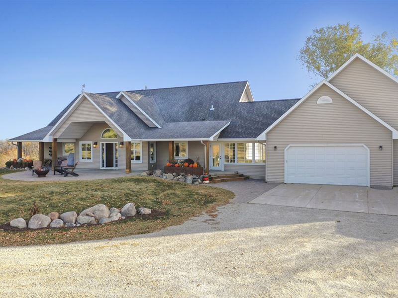 47 Acres, Home, Olmsted County : Chatfield : Olmsted County : Minnesota