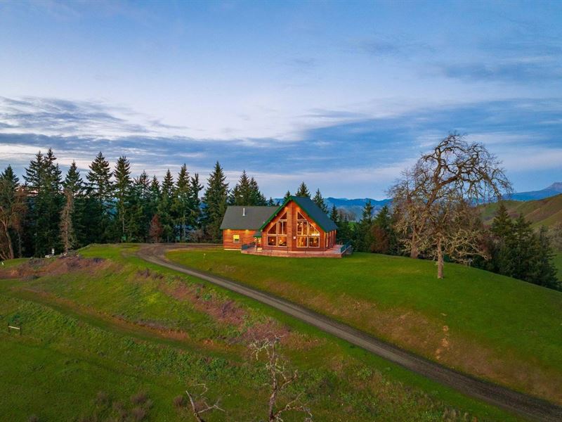 North Umpqua Ranch & Estate : Roseburg : Douglas County : Oregon